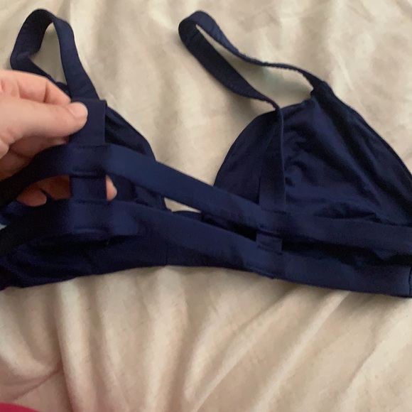 Vitamin A navy blue bikini. Both pieces are L. - Picture 7 of 7